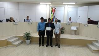 Moção de Congratulação ao Pastor Laercio Fernandes Moção de Congratulação ao Pastor Laercio Fernandes